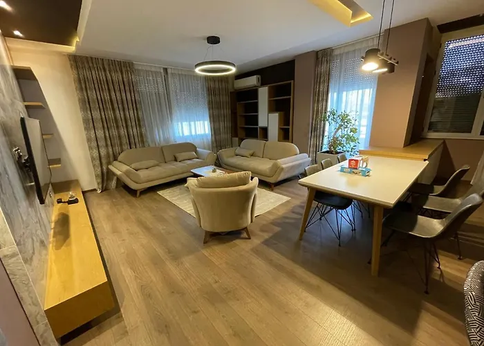 Mak Apartments